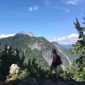 Meet your Posher, Claire